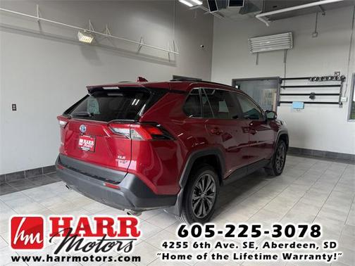 2022 Toyota RAV4 Hybrid XLE Premium