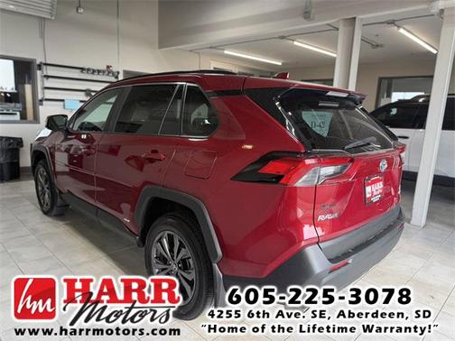 2022 Toyota RAV4 Hybrid XLE Premium