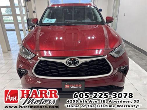 2022 Toyota Highlander XLE