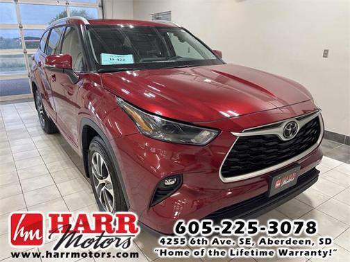 2022 Toyota Highlander XLE