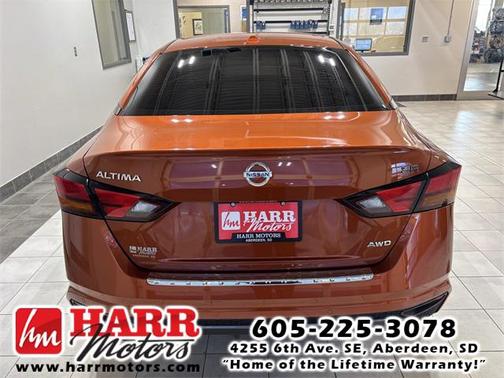 2022 Nissan Altima SR Intelligent AWD