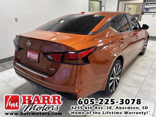 2022 Nissan Altima SR Intelligent AWD