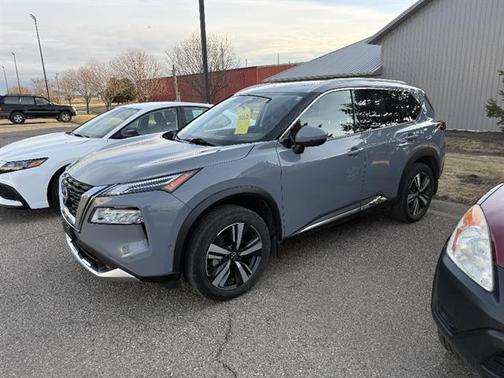 2022 Nissan Rogue Platinum