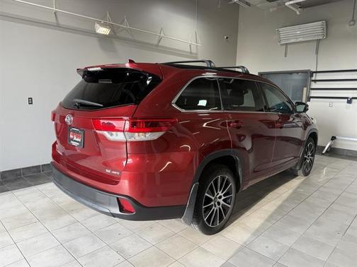 2018 Toyota Highlander SE