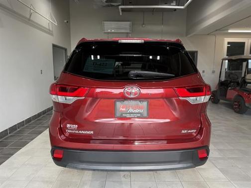 2018 Toyota Highlander SE