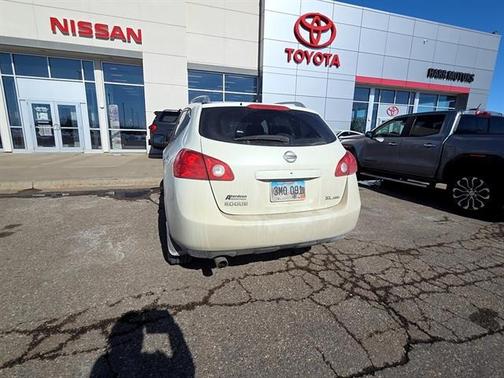 2010 Nissan Rogue SL
