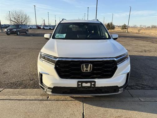 2023 Honda Pilot Touring 8-Passenger