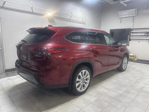 Ruby Flare Pearl 2021 Toyota Highlander Hybrid Limited