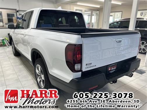 Platinum White Pearl 2025 Honda Ridgeline RTL