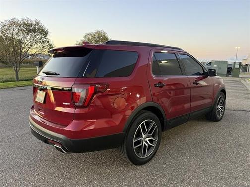 2017 Ford Explorer sport