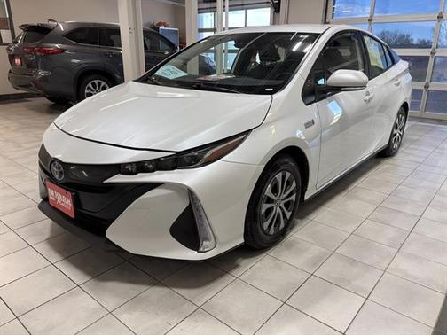 2022 Toyota Prius Prime LE