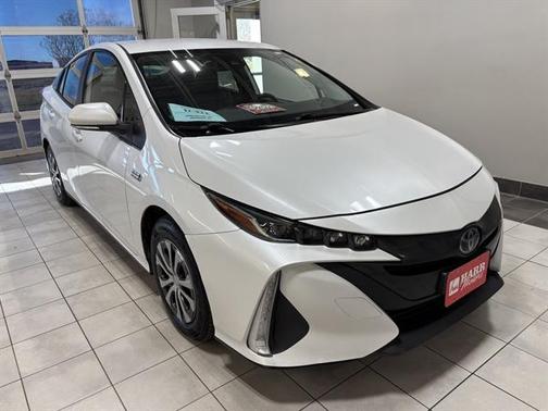 2022 Toyota Prius Prime LE