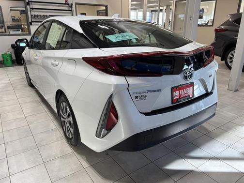 2022 Toyota Prius Prime LE