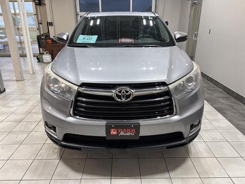 Silver Sky Metallic 2015 Toyota Highlander Limited