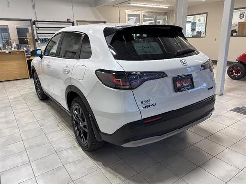 Platinum White Pearl 2026 Honda HR-V AWD Sport