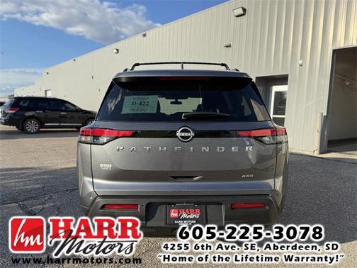 2025 Nissan Pathfinder SV 4WD
