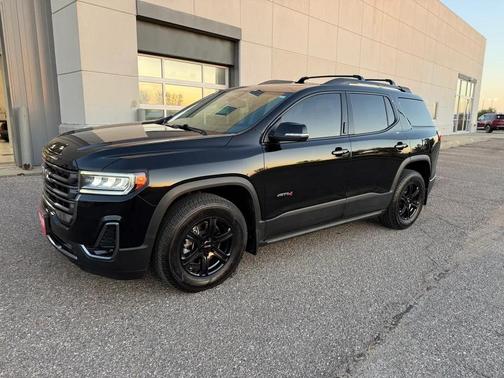 2023 GMC Acadia AWD AT4
