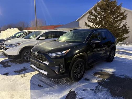 2022 Toyota RAV4 Hybrid XLE Premium