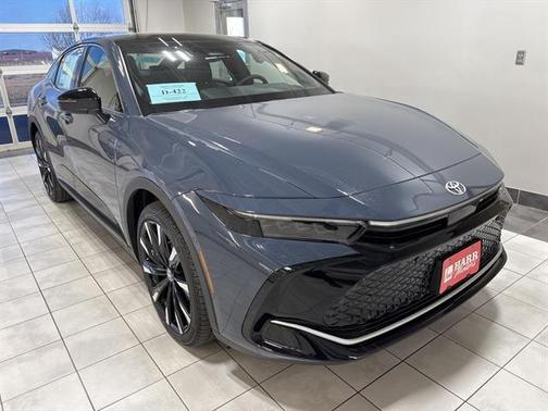 2026 Toyota Crown Platinum