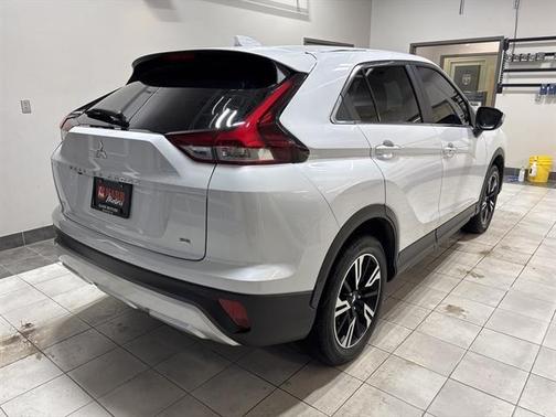 2023 Mitsubishi Eclipse Cross SE