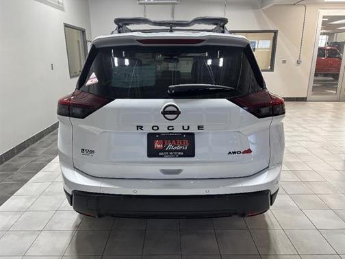 Everest White Pearl Tricoat 2026 Nissan Rogue Rock Creek