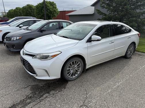 Blizzard Pearl 2016 Toyota Avalon Limited