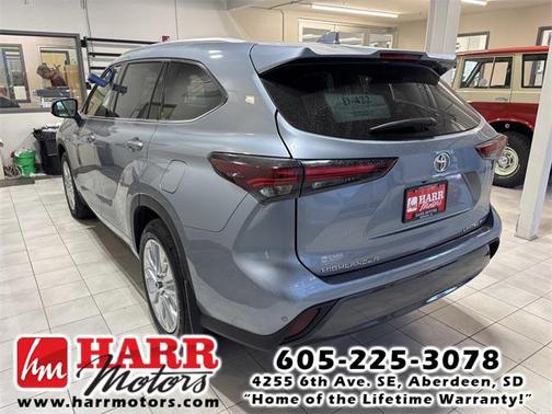 2024 Toyota Highlander Limited