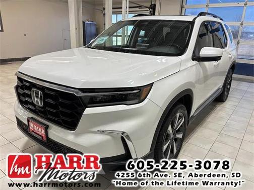 2023 Honda Pilot Touring 8-Passenger