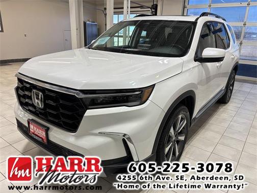 2023 Honda Pilot Touring 8-Passenger