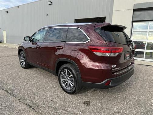 2019 Toyota Highlander Limited Platinum