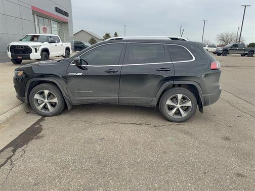 Diamond Black Crystal Pearlcoat 2019 Jeep Cherokee Limited