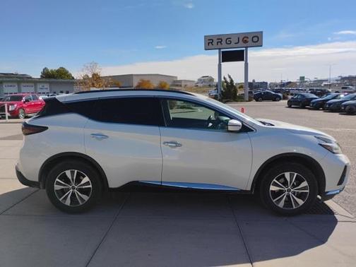 2023 Nissan Murano SV