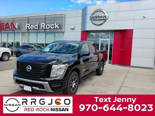 2022 Nissan Titan SV