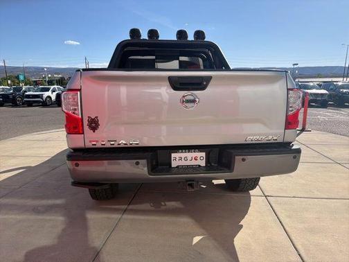 Brilliant Silver Metallic 2018 Nissan Titan PRO-4X