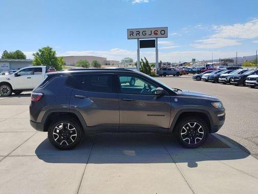 Granite Crystal Clearcoat Metallic 2021 Jeep Compass Trailhawk