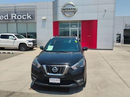 Super Black 2018 Nissan Kicks SR
