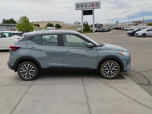 2021 Nissan Kicks SV