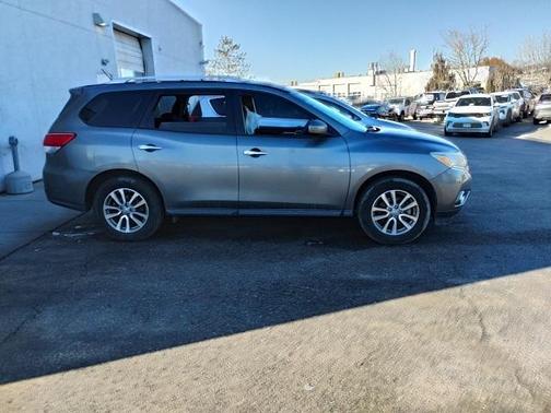 2015 Nissan Pathfinder SV