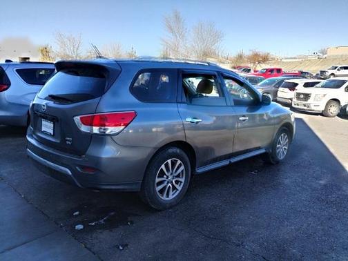 2015 Nissan Pathfinder SV