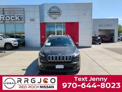 Brilliant Black Crystal Pearlcoat 2015 Jeep Cherokee Latitude