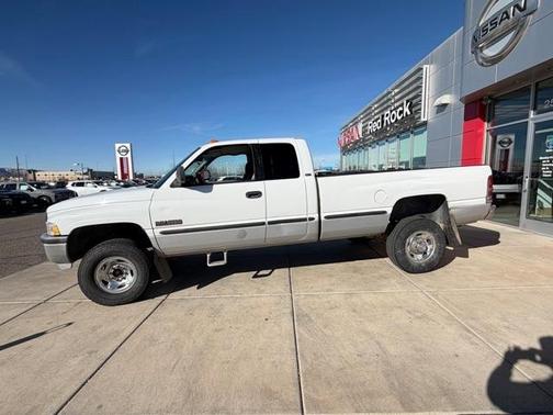 1999 Dodge Ram 2500 Laramie SLT