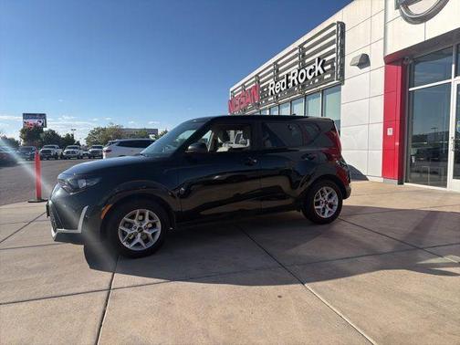 Fusion Orange 2024 Kia Soul LX