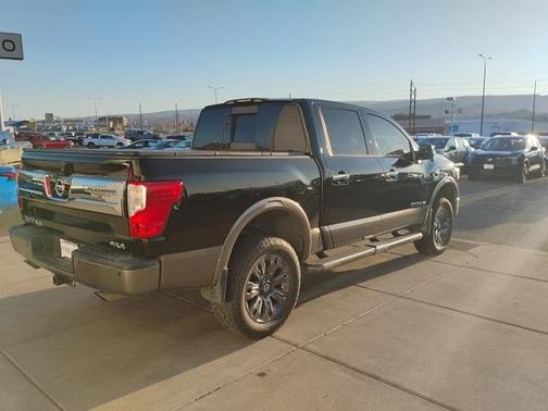 2017 Nissan Titan Platinum Reserve