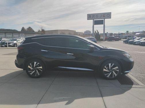 2022 Nissan Murano SL