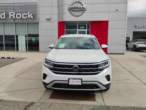 2023 Volkswagen Atlas 3.6L SE w/Technology