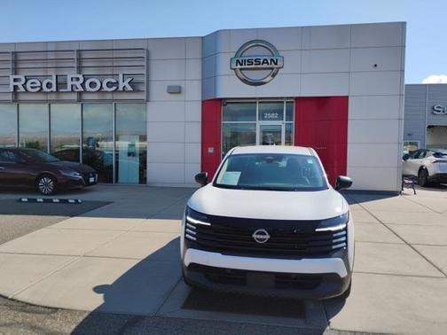 2025 Nissan Kicks S