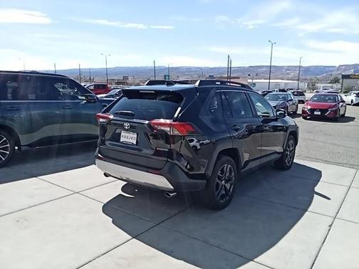 2023 Toyota RAV4 Adventure