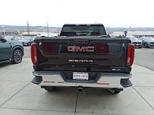 2022 GMC Sierra 2500 SLT