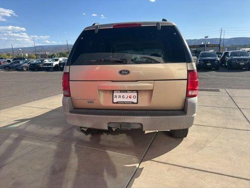 2002 Ford Explorer XLS