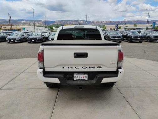 2022 Toyota Tacoma TRD Sport